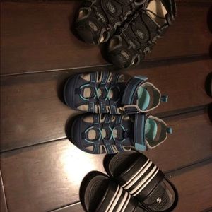 Toddler sandals /9/10